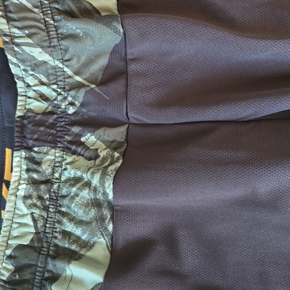 NIKE BRAND MENS BLACK AND GREEN CAMO ATHLETIC TRAINING SHORTS SIZE SMALL - Picture 3 of 12